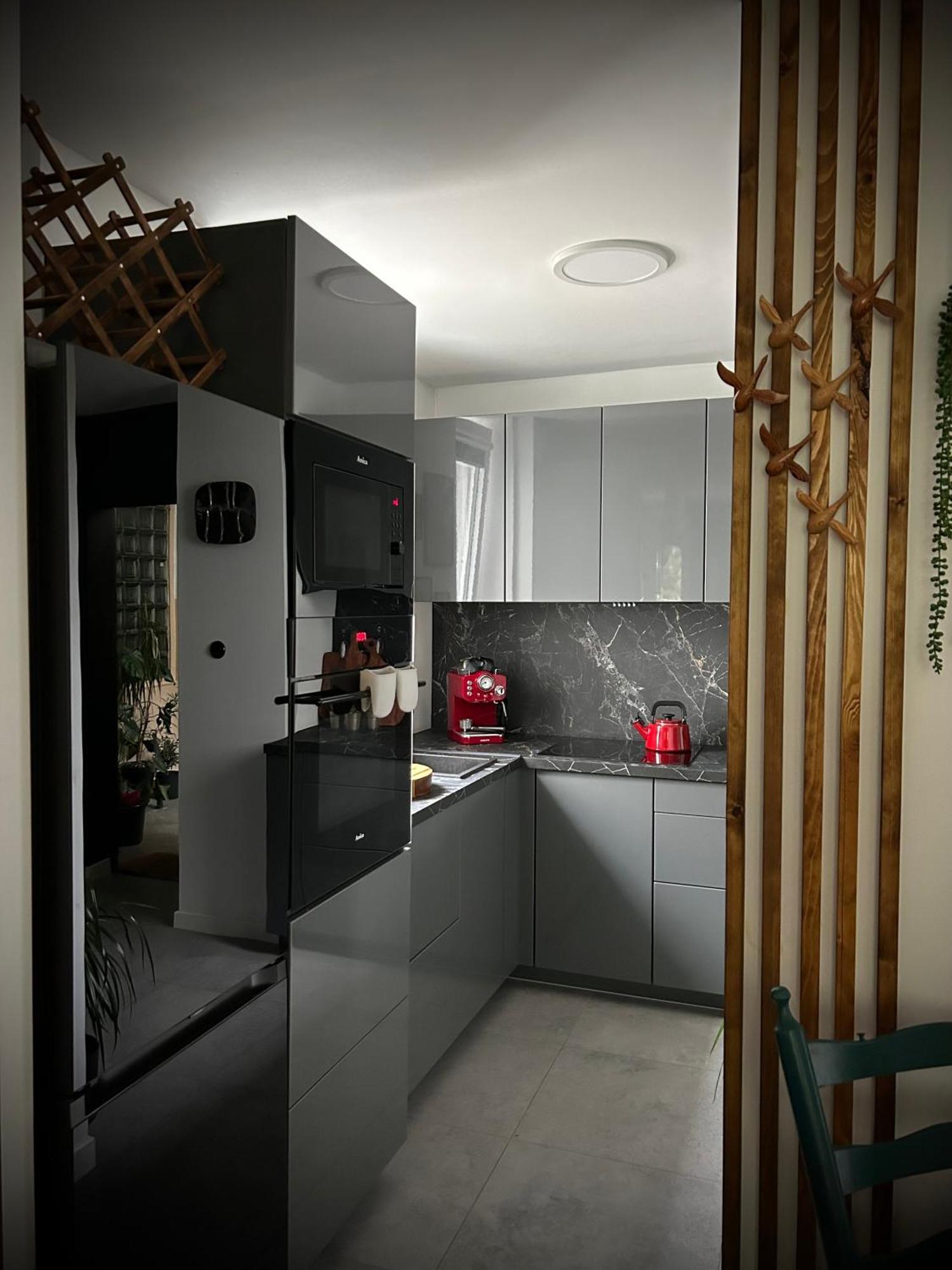 Metro Trocka Apartment Varsovia Exterior foto